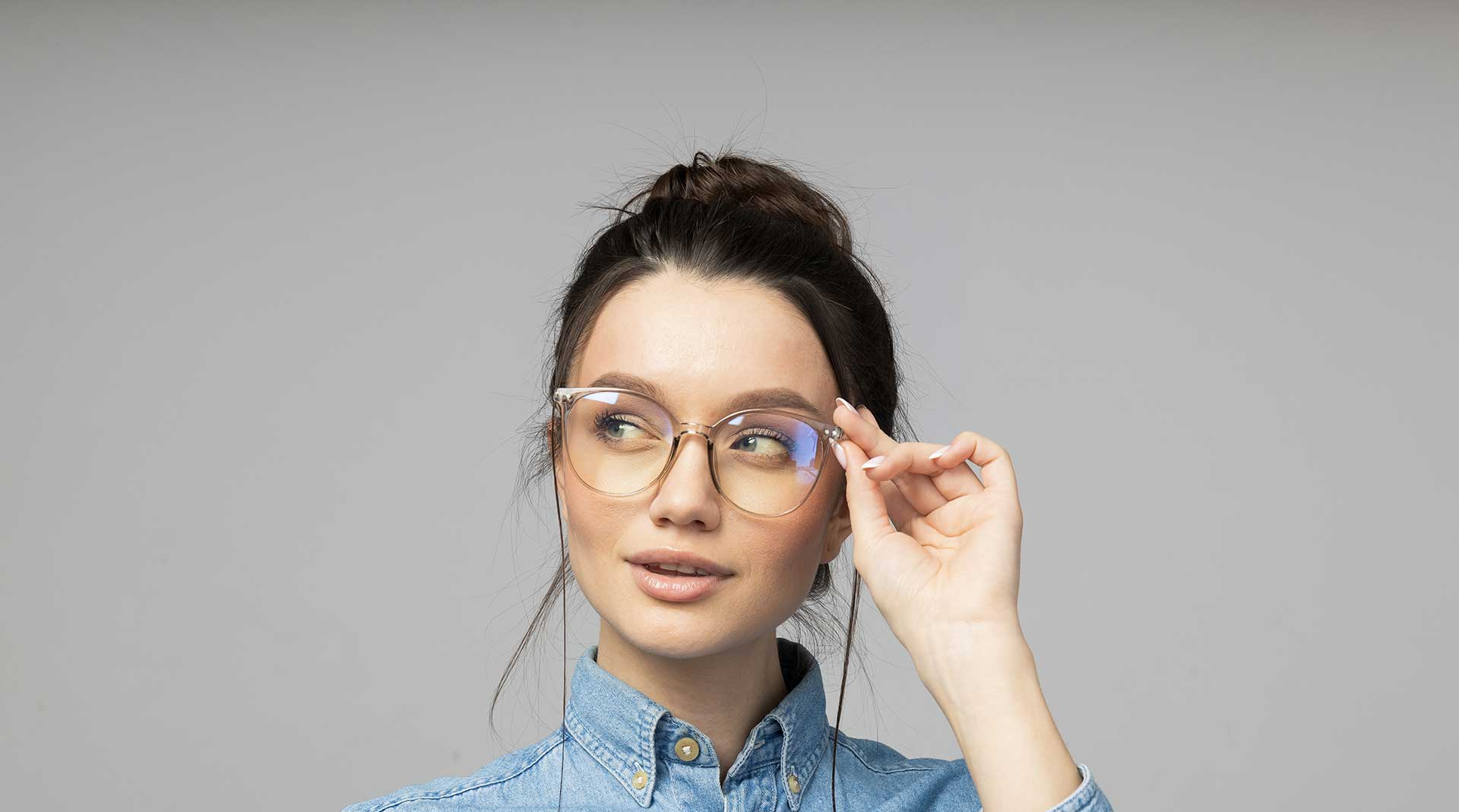 Comfortable, Custom Contact Lens Fittings in Yorkville